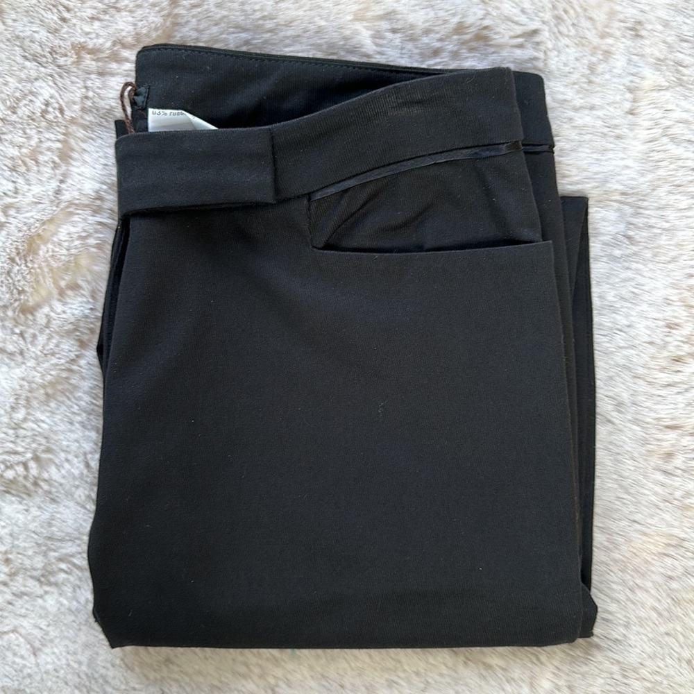 ALESSANDRO DELL'AGGUA | Black Flat Front Pant Ankle Length, Zipper at Hem